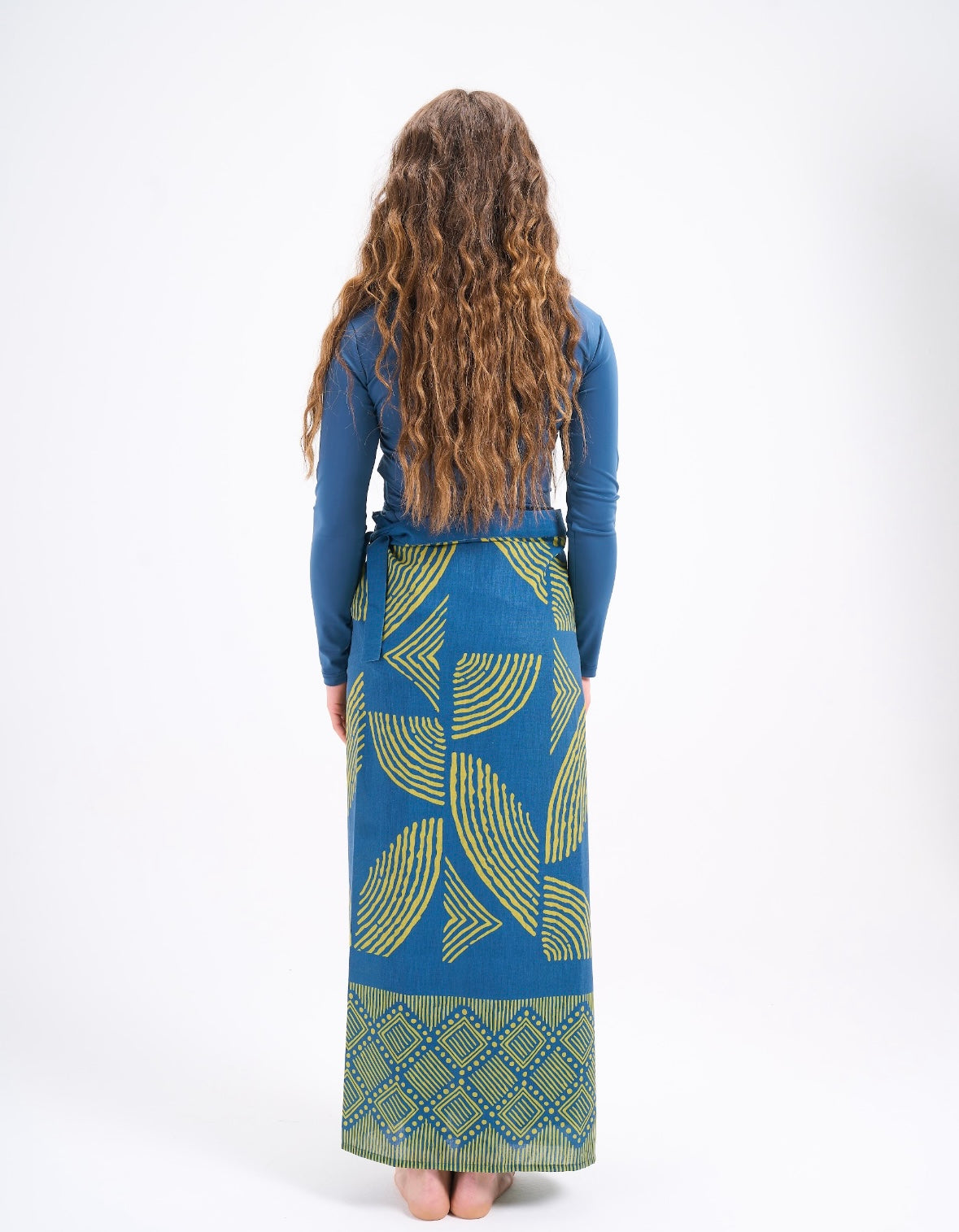 Linen Pareo - Lime Petals in blue