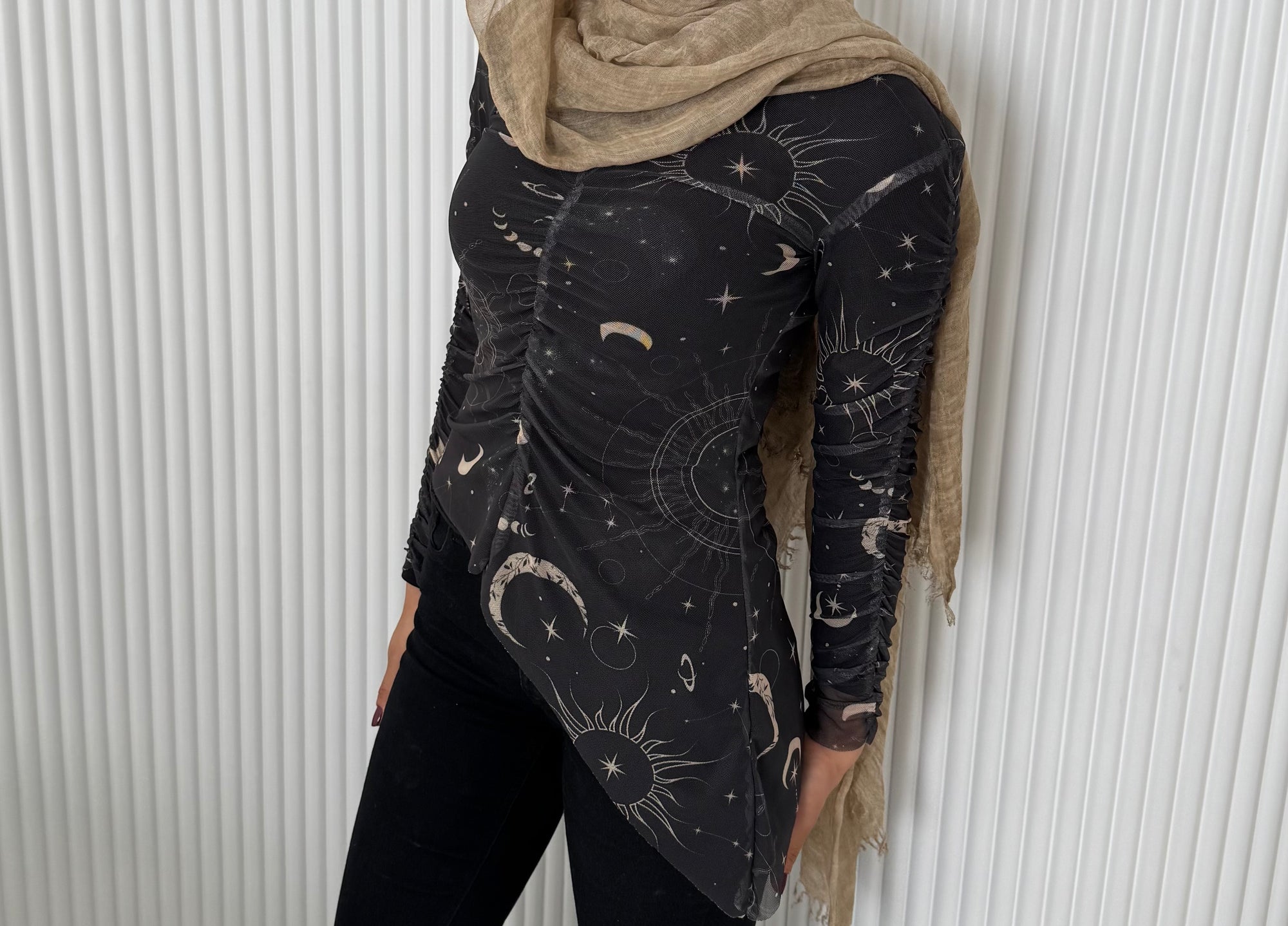 Celestial mesh top in black