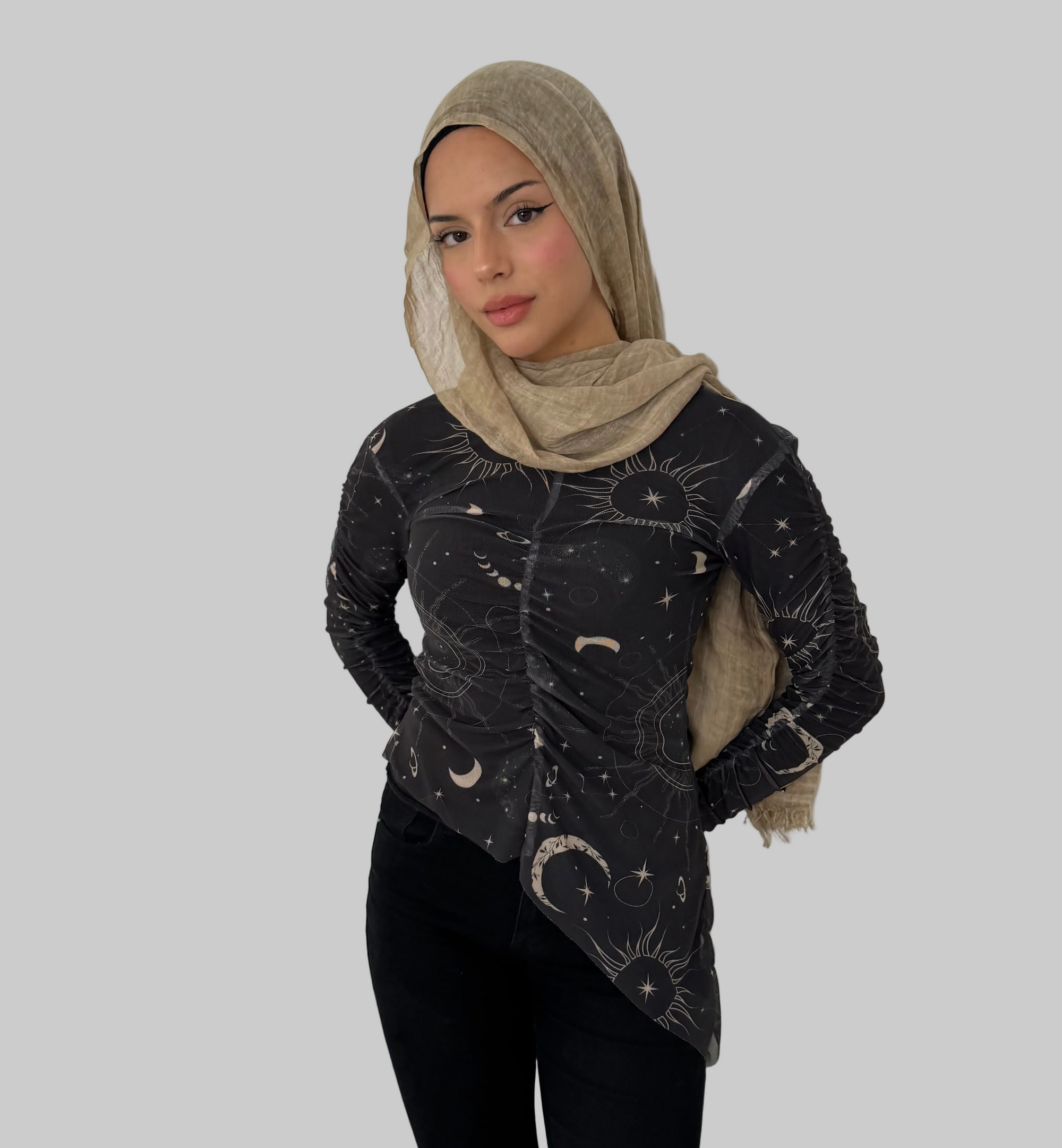 Celestial mesh top in black